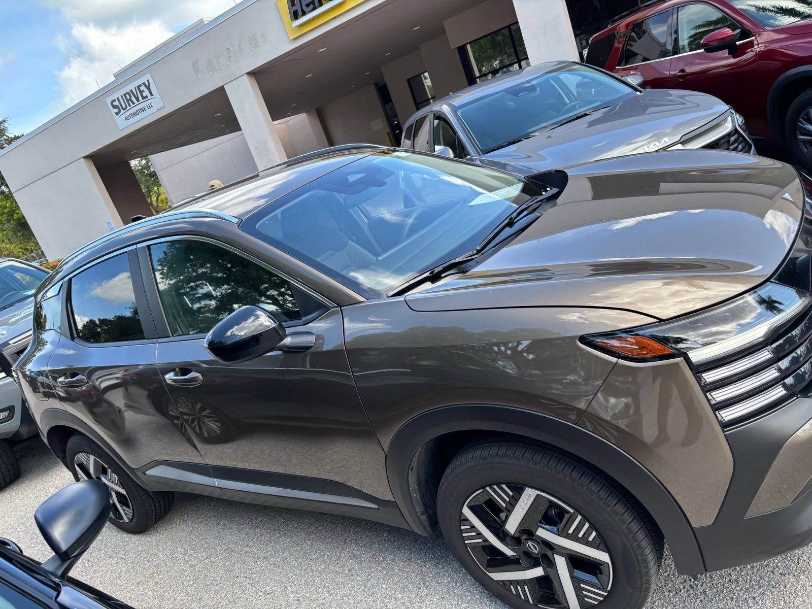 Used 2026 Nissan Kicks SV w/ Cold Weather Package FWD image 2