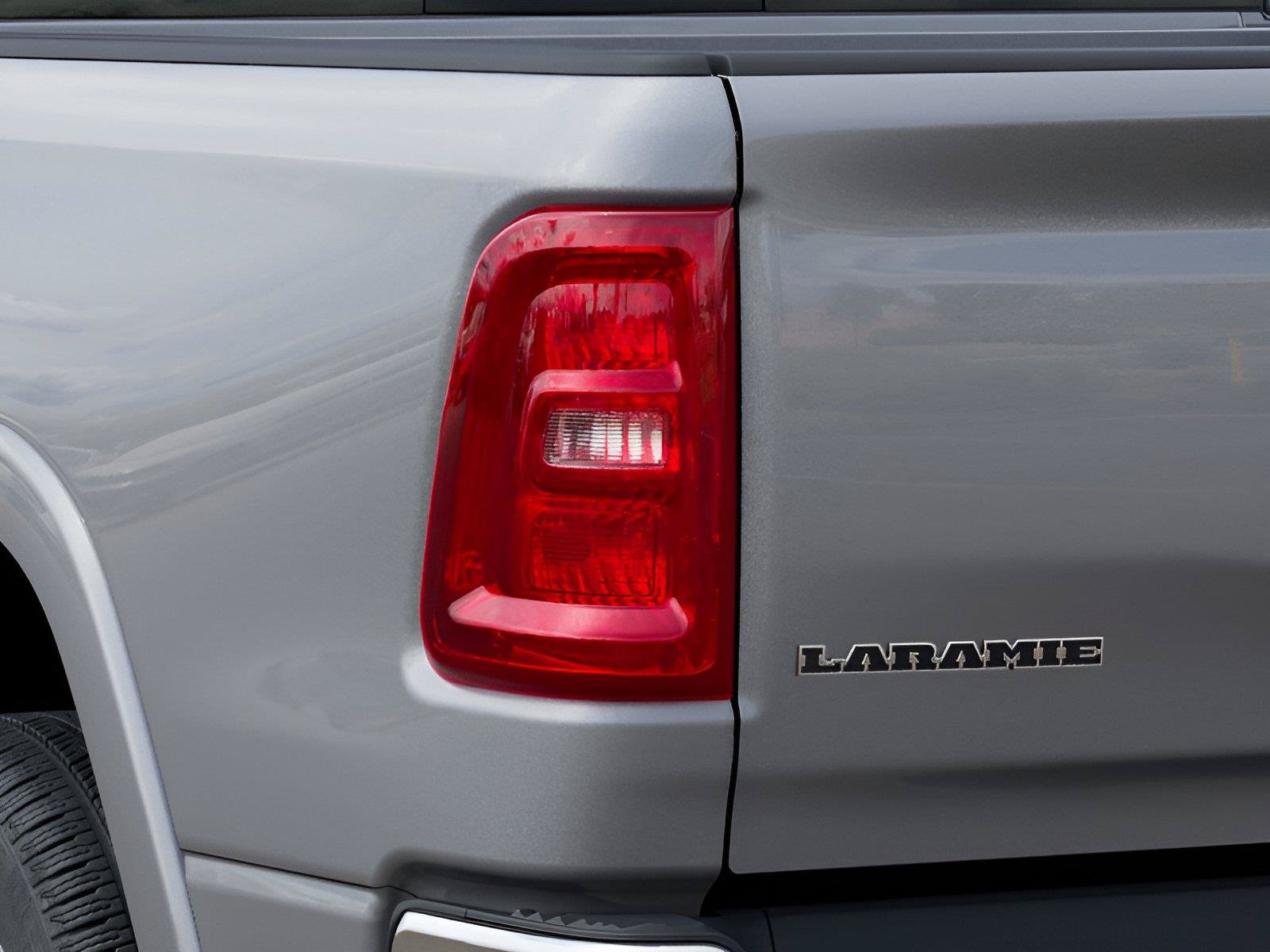 New 2025 RAM 1500 Laramie AWD/4WD image 22