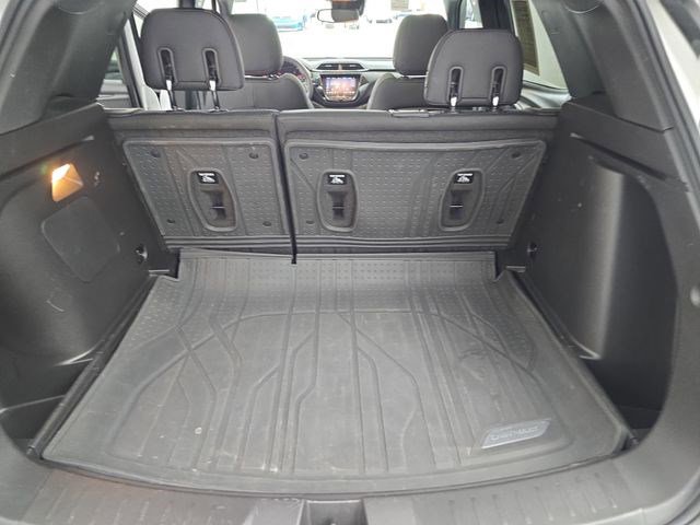 Used 2023 Chevrolet TrailBlazer RS w/ Sun and Liftgate Package image 12