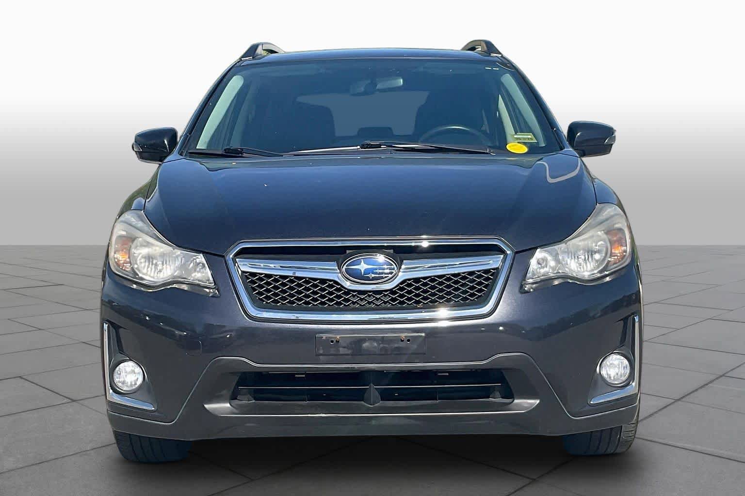 Used 2016 Subaru Crosstrek 2.0i Limited AWD/4WD image 3