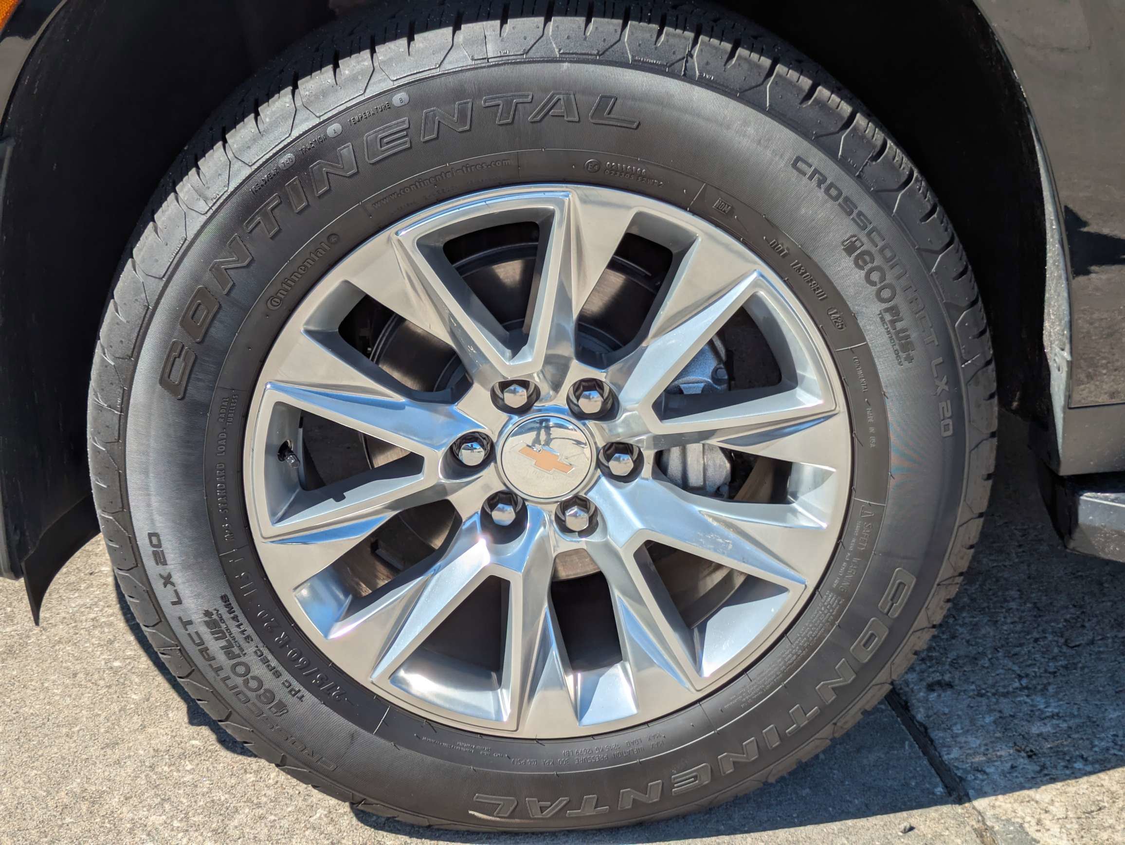 Certified 2025 Chevrolet Tahoe Premier w/ Sun And Tow Package RWD image 35