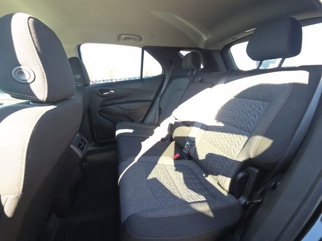 Used 2024 Chevrolet Equinox LT FWD image 17