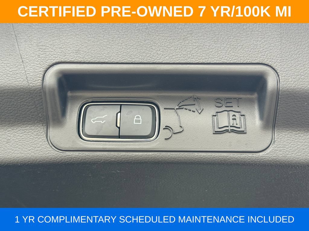 Used 2025 Ford Explorer ST-Line w/ ST-Line Street Pack AWD/4WD image 27