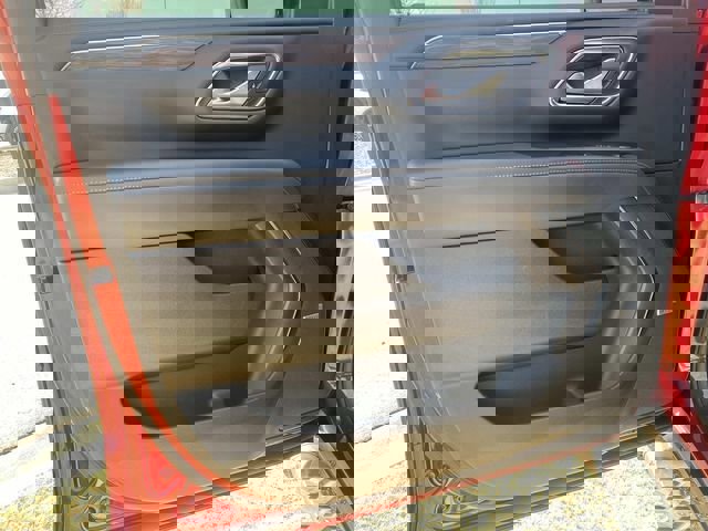 Used 2022 Chevrolet Tahoe Z71 w/ Luxury Package image 18