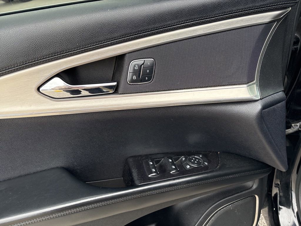 Used 2017 Lincoln MKX Premiere image 30