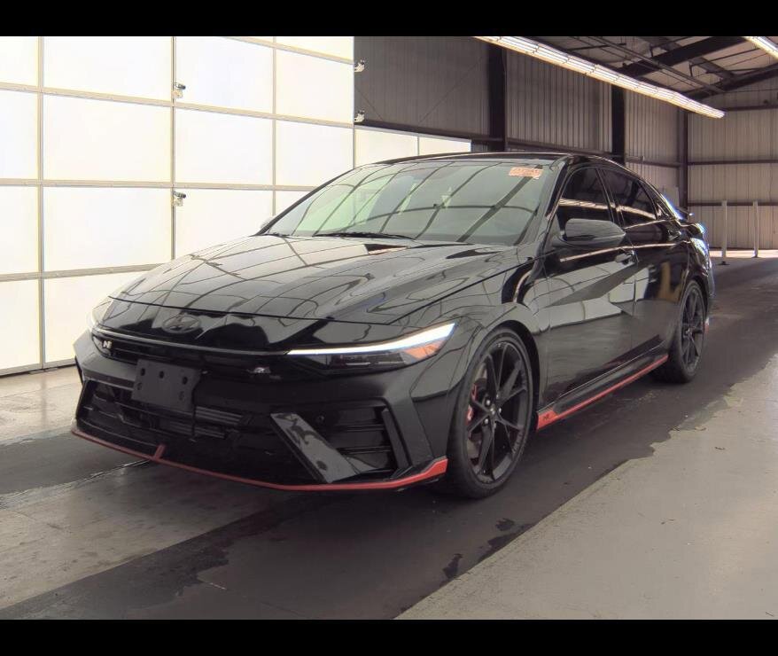 Used 2024 Hyundai Elantra N image 2