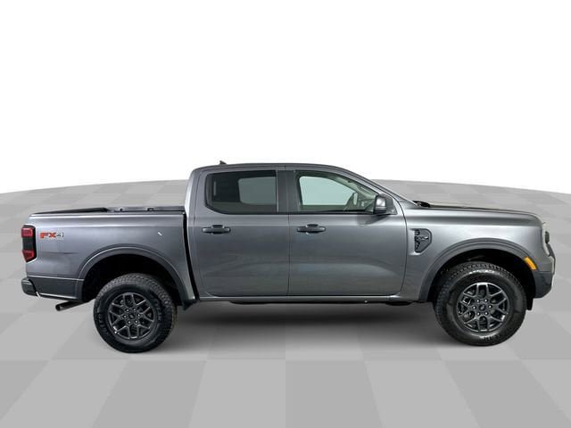 Used 2025 Ford Ranger XLT w/ FX4 Off-Road Package AWD/4WD image 9