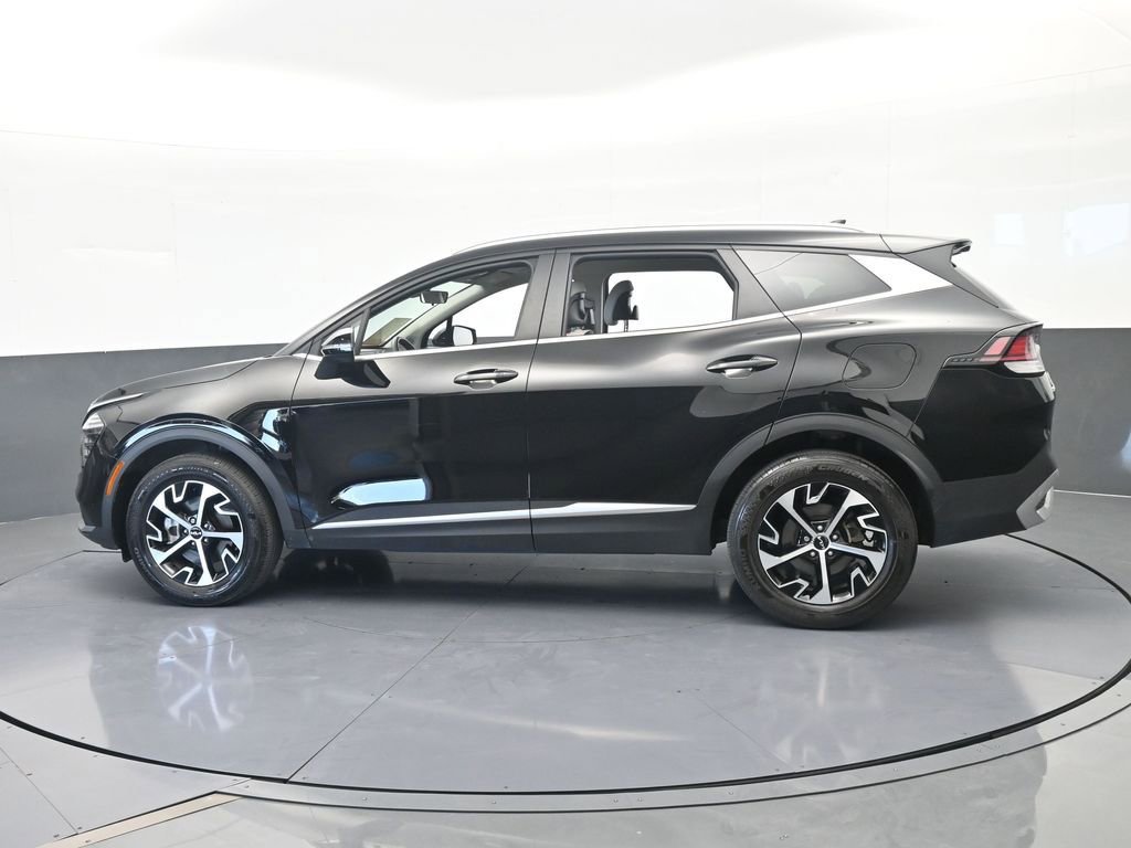 Used 2024 Kia Sportage EX AWD/4WD image 3