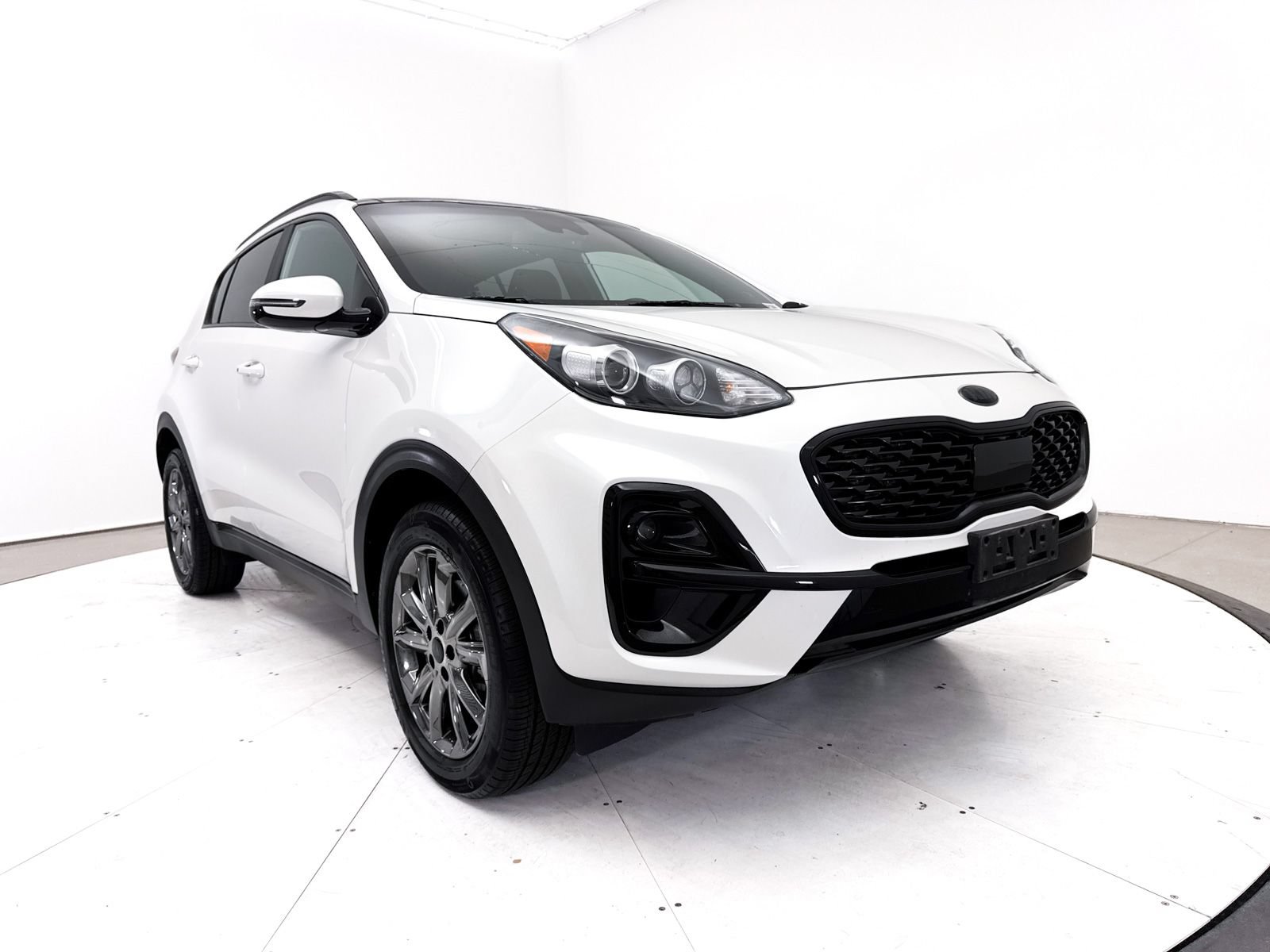 Certified 2022 Kia Sportage Nightfall Edition w/ Nighfall AWD Premium Package image 12