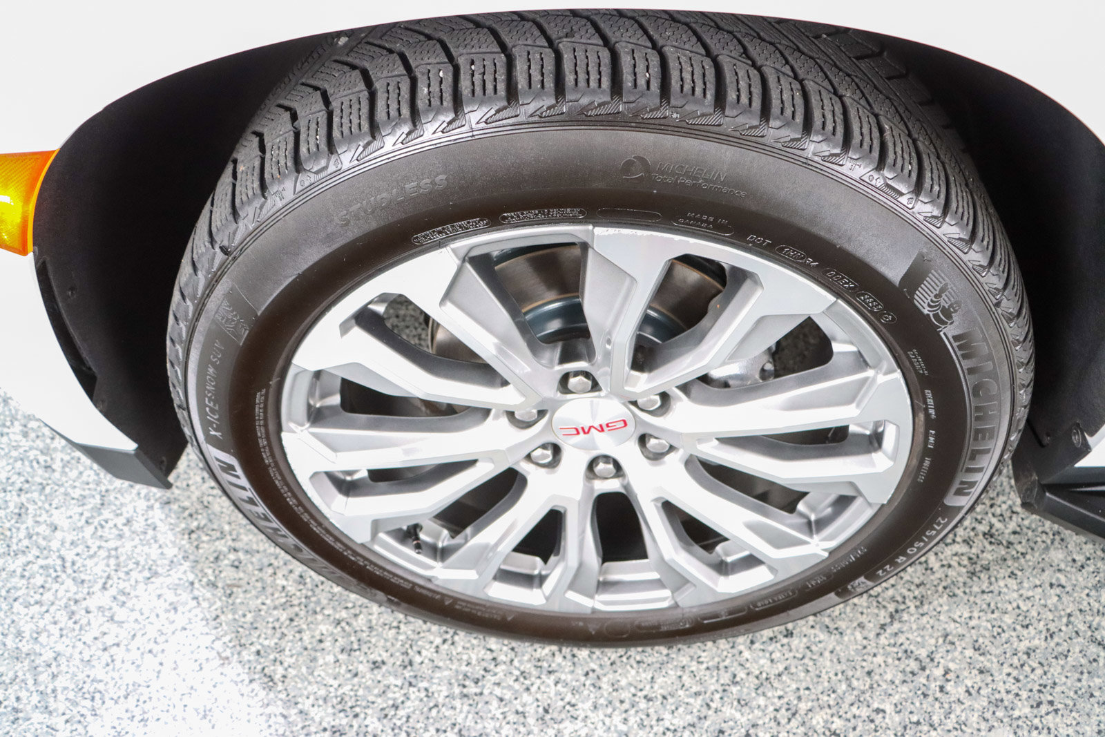 Used 2023 GMC Yukon Denali image 11