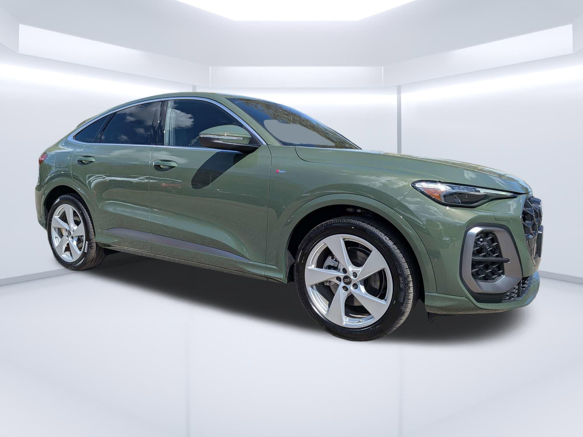 New 2025 Audi Q5 Prestige AWD/4WD image 1