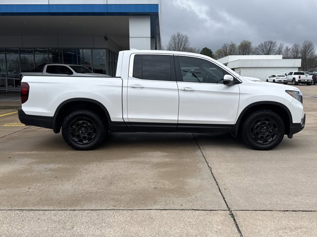 Used 2025 Honda Ridgeline RTL+ image 2