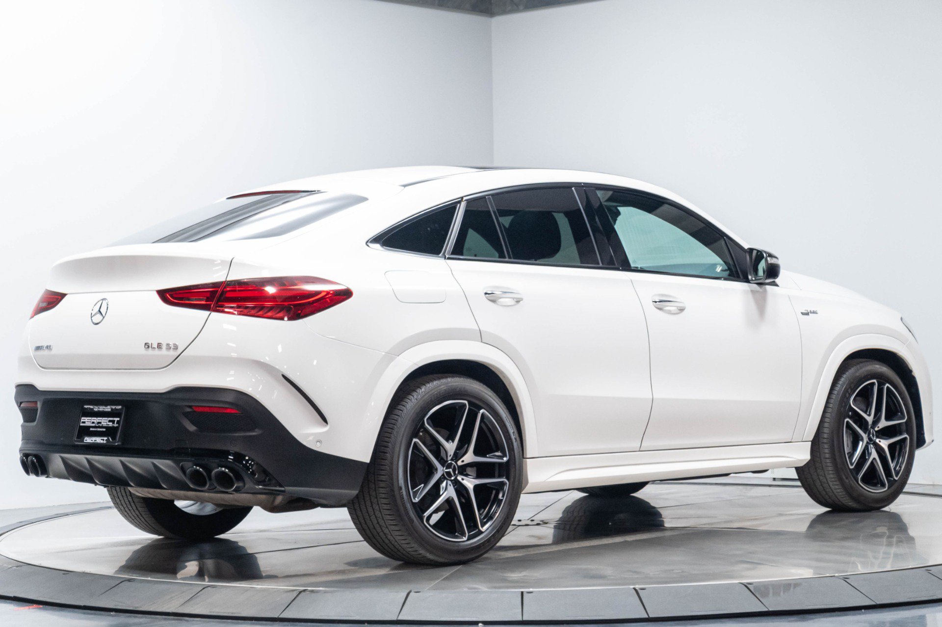 Used 2024 Mercedes-Benz GLE 53 AMG 4MATIC Coupe image 18