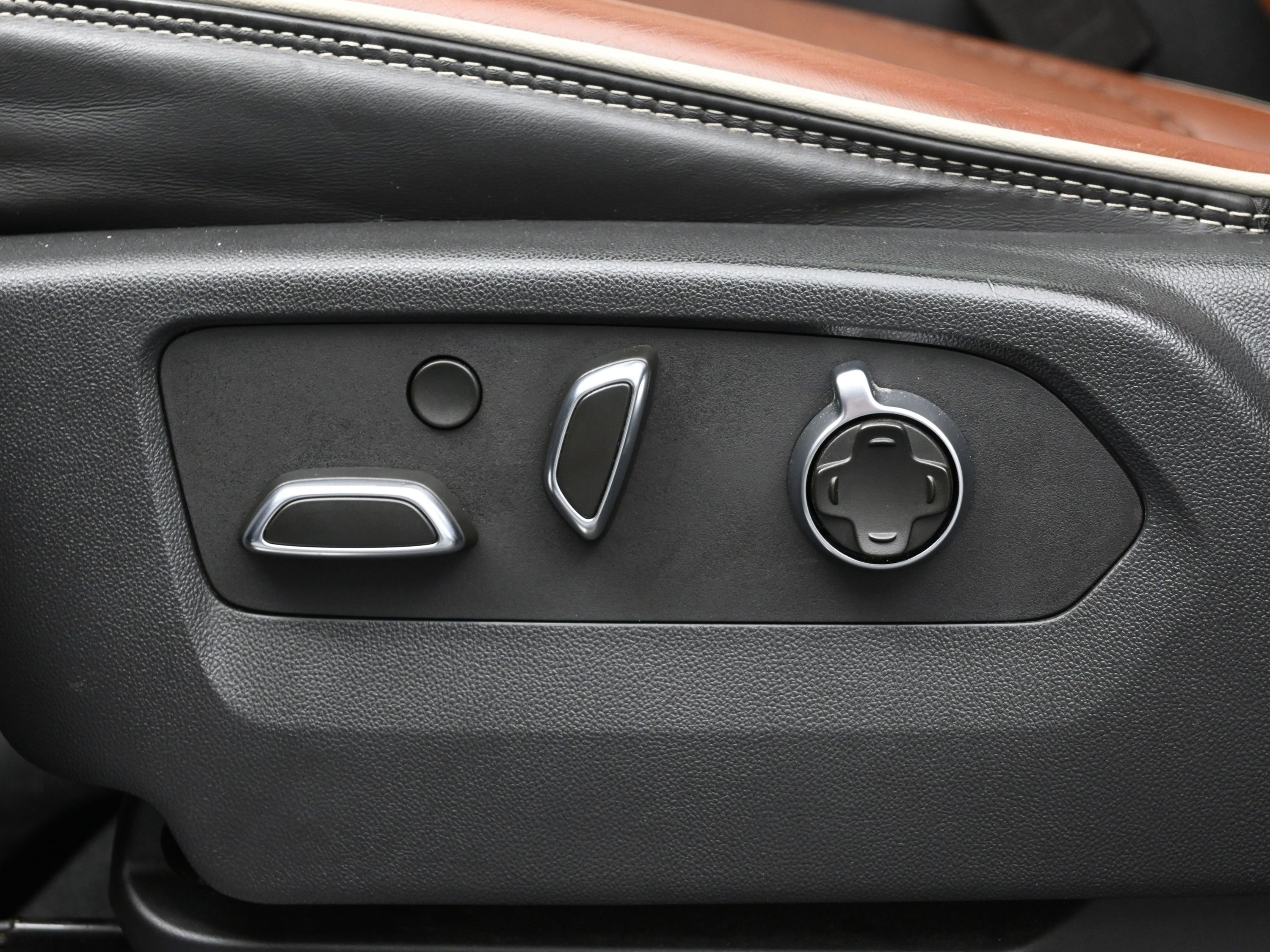 Used 2022 GMC Sierra 1500 Denali Ultimate image 10