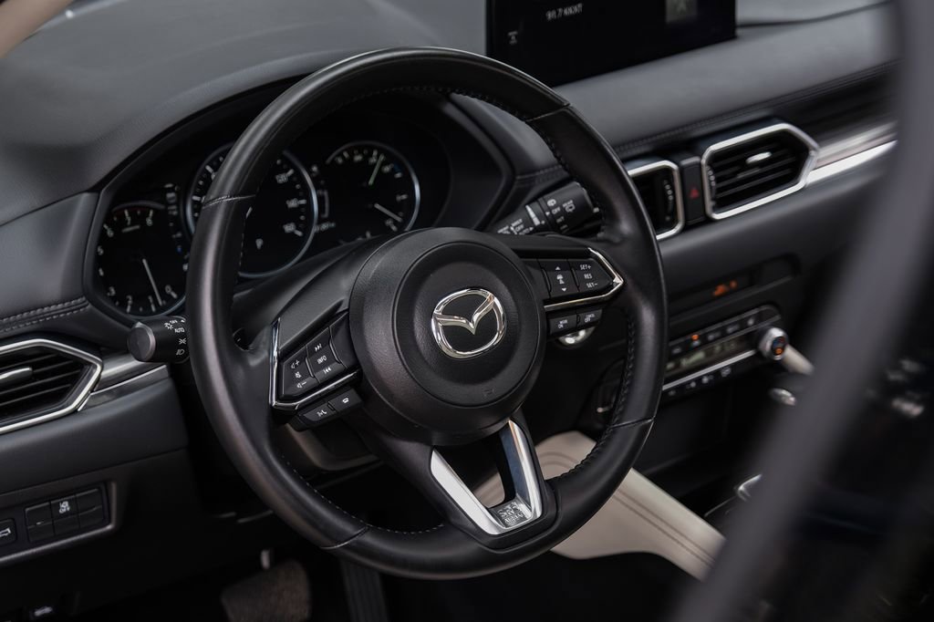 Used 2022 MAZDA CX-5 AWD 2.5 S w/ Premium Package image 4