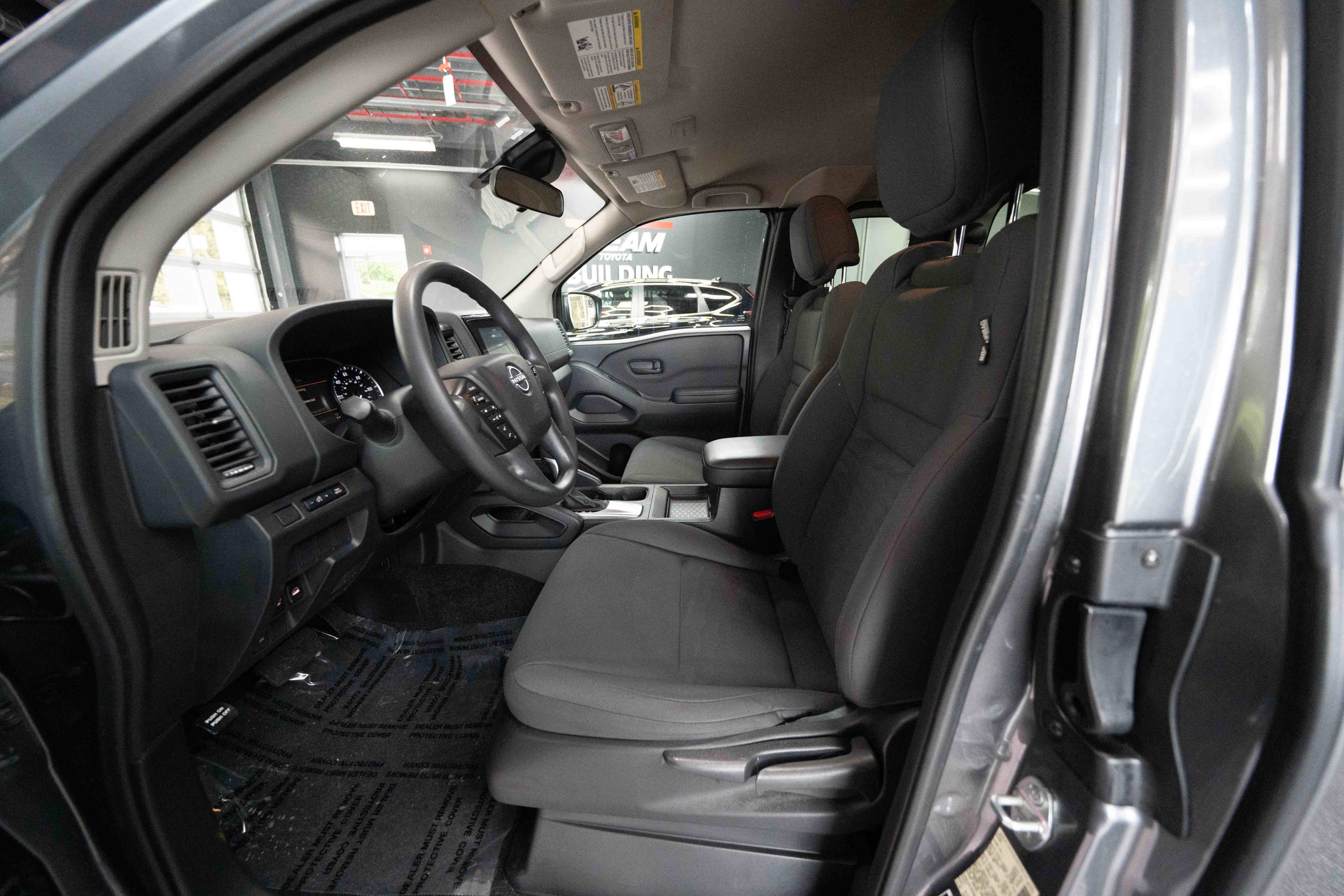 Used 2022 Nissan Frontier S AWD/4WD image 9