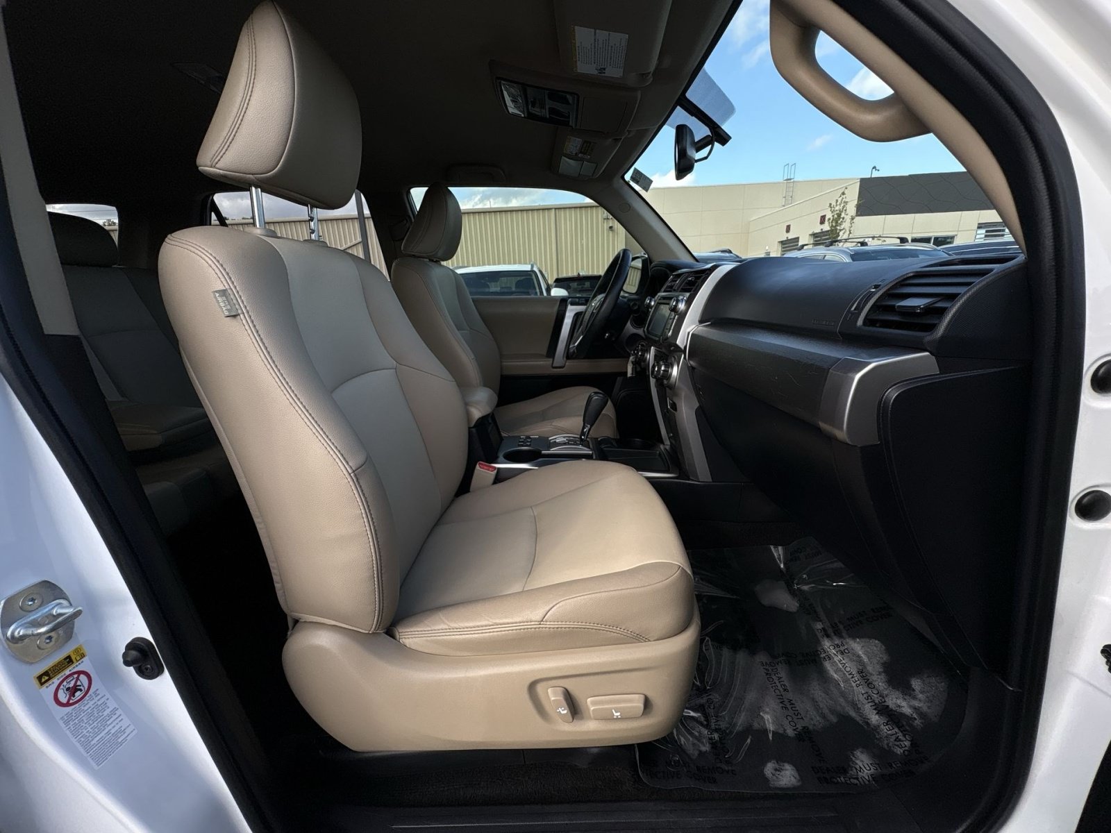 Used 2018 Toyota 4Runner SR5 Premium RWD image 26