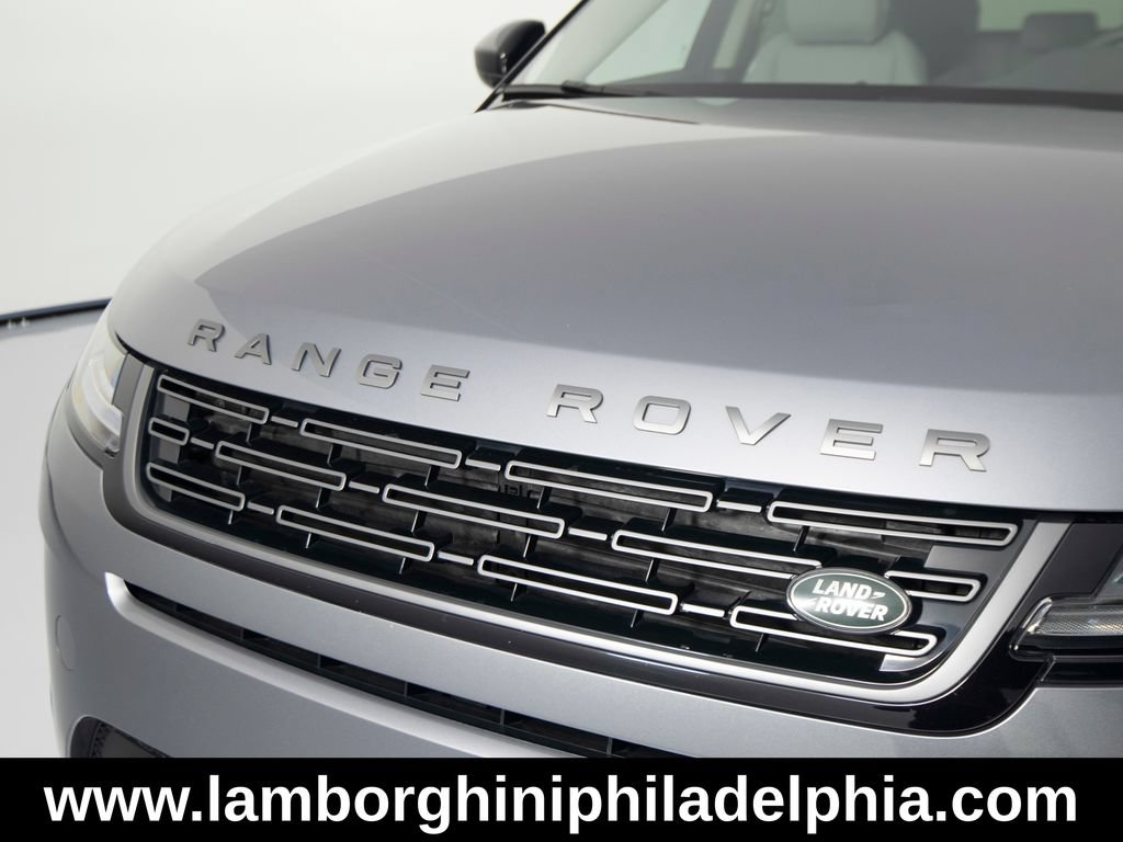 Used 2025 Land Rover Range Rover Evoque S AWD/4WD image 37