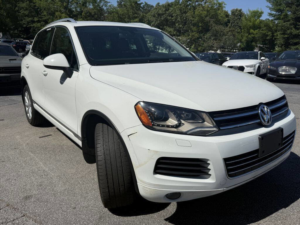 Used 2012 Volkswagen Touareg VR6 AWD/4WD image 3