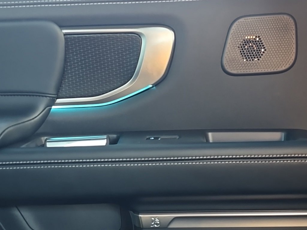 New 2025 Ford Expedition Max Platinum image 29