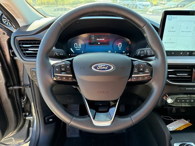 Used 2025 Ford Escape Platinum w/ Premium Technology Package AWD/4WD image 12