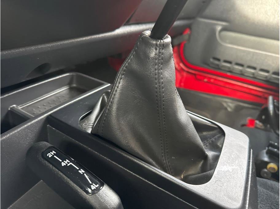 Used 2006 Jeep Wrangler Unlimited w/ Security Group image 42