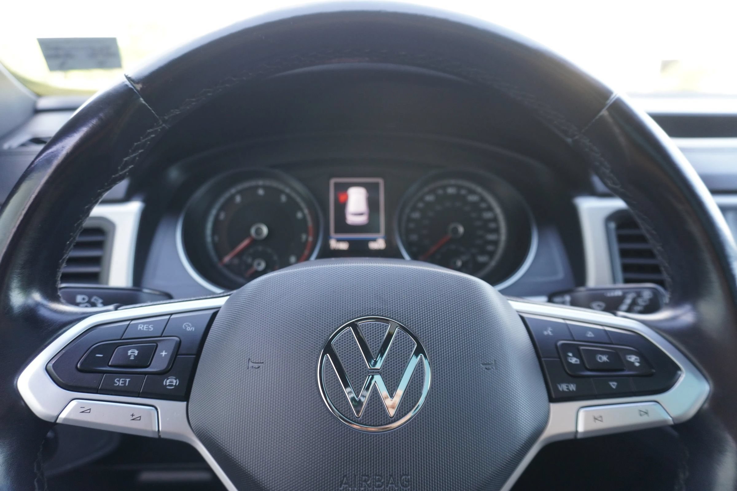 Used 2020 Volkswagen Atlas Cross Sport SE w/ Panoramic Sunroof Package AWD/4WD image 19