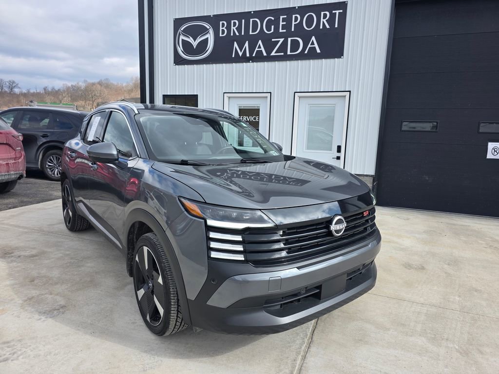 Used 2025 Nissan Kicks SR video 1