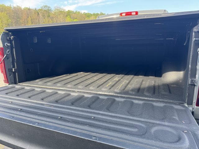Used 2022 RAM 1500 Classic Warlock w/ Ceramic Gray Warlock Package AWD/4WD image 5