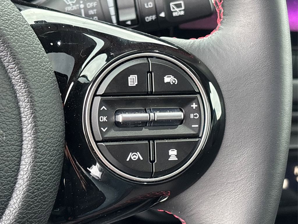 Used 2025 Kia Soul GT-Line w/ GT-Line Technology Package image 27