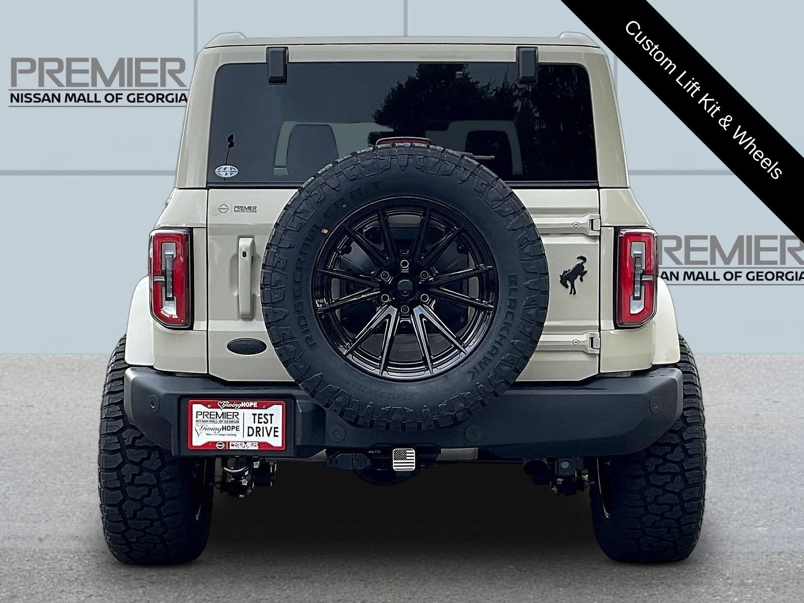 Used 2025 Ford Bronco Outer Banks AWD/4WD image 6