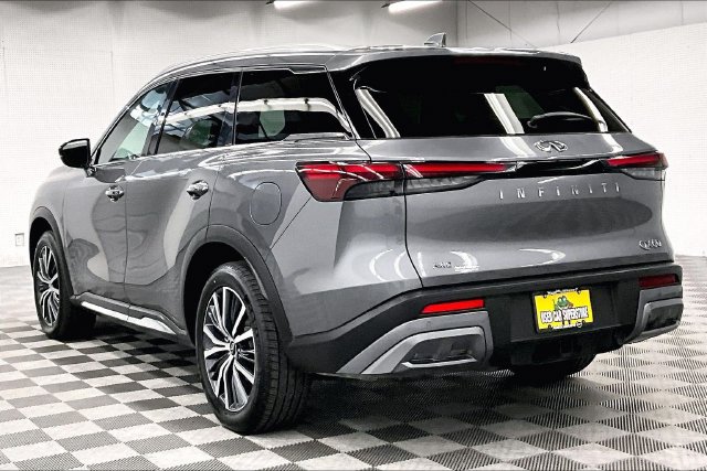 Used 2024 INFINITI QX60 Sensory AWD/4WD image 2