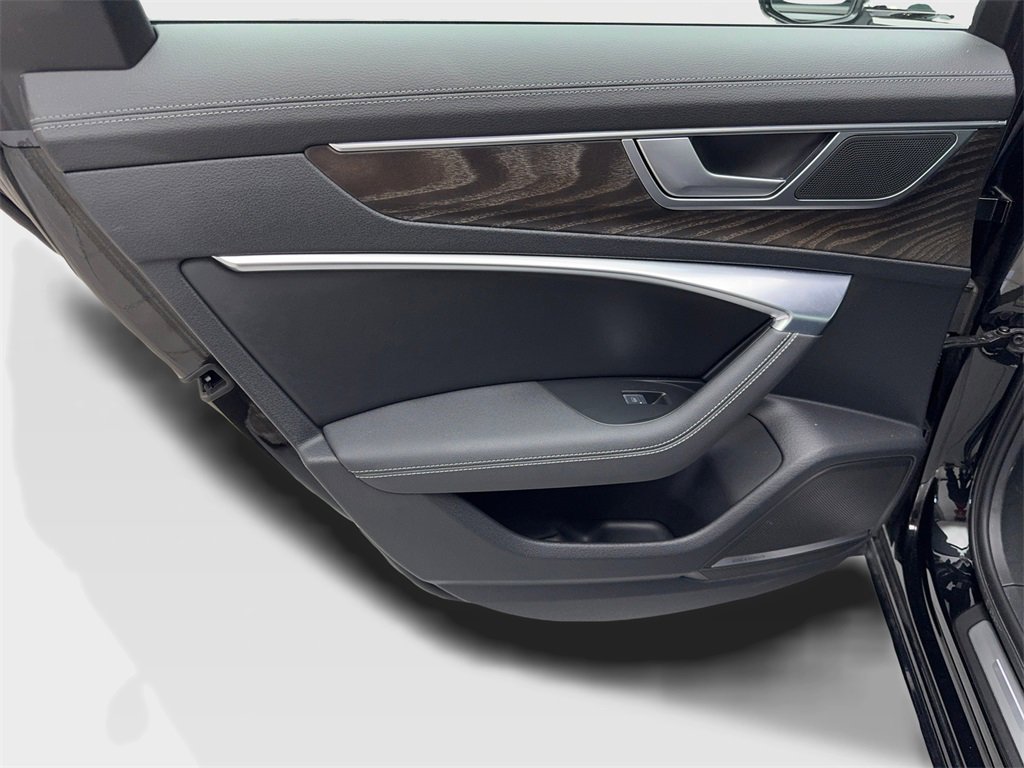 Used 2022 Audi A6 Premium Plus w/ Premium Plus Package image 38