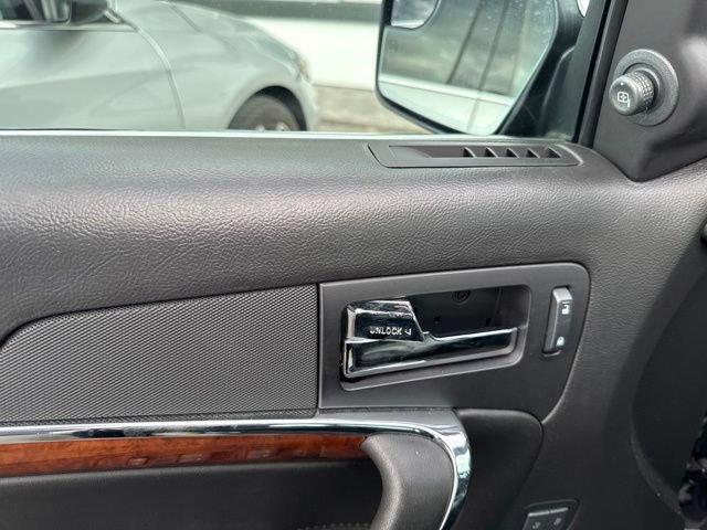 Used 2011 Lincoln MKZ FWD image 12
