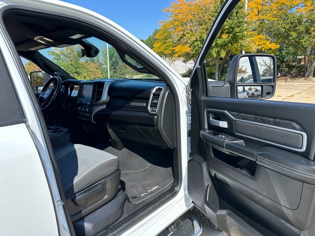 Used 2024 RAM 3500 Big Horn image 28