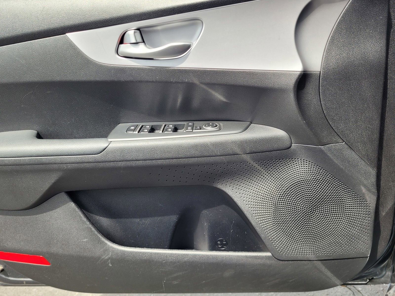 Used 2023 Kia Forte LXS FWD image 23