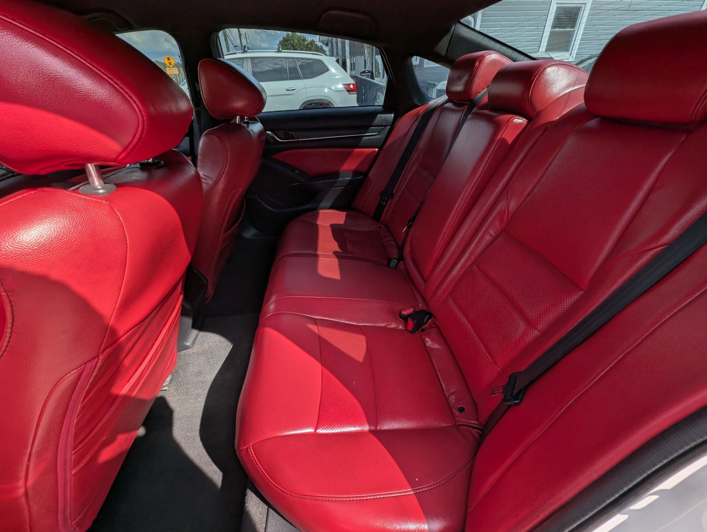 Used 2018 Honda Accord Sport image 33