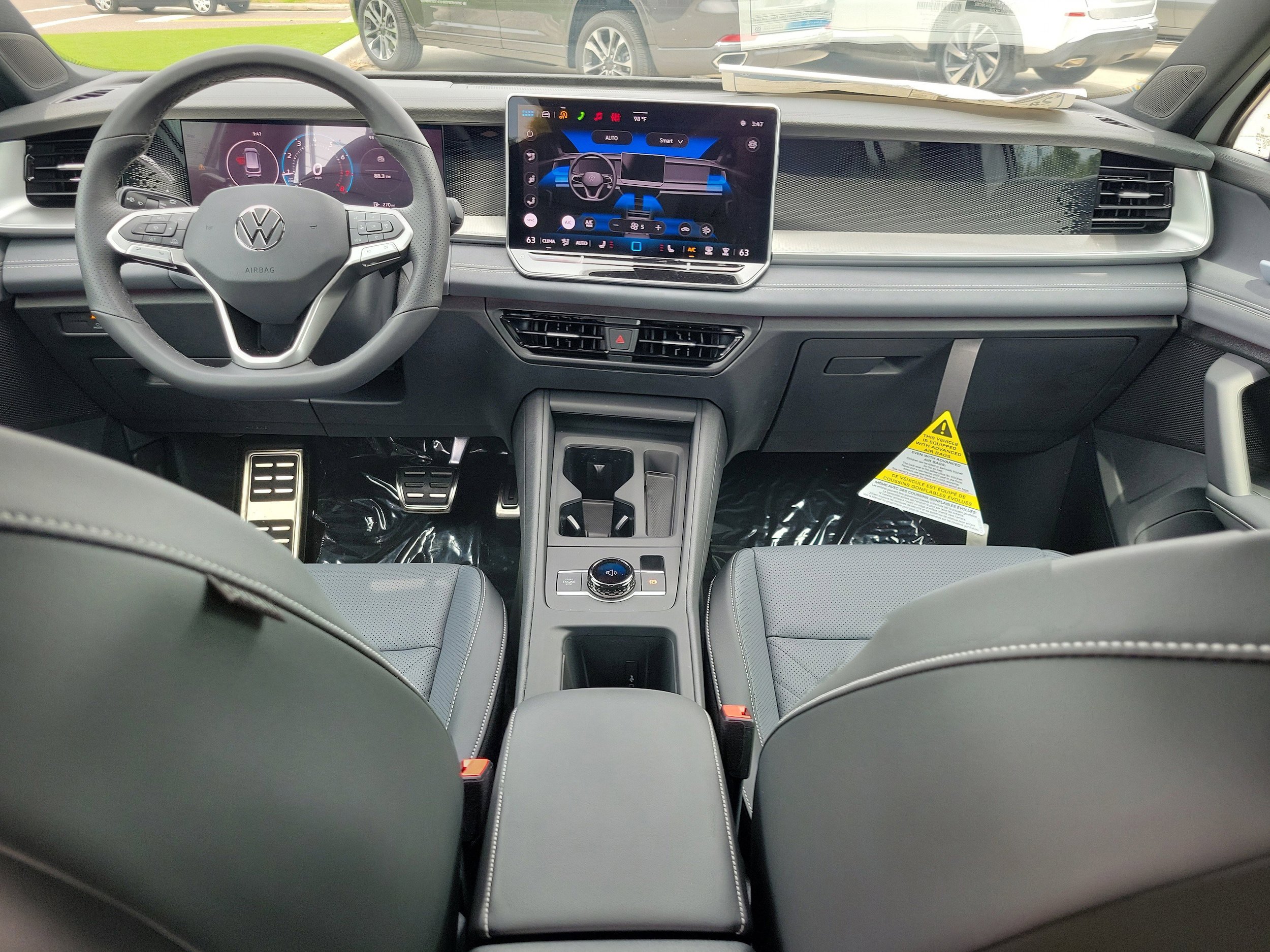 New 2026 Volkswagen Tiguan SE R-Line FWD image 12