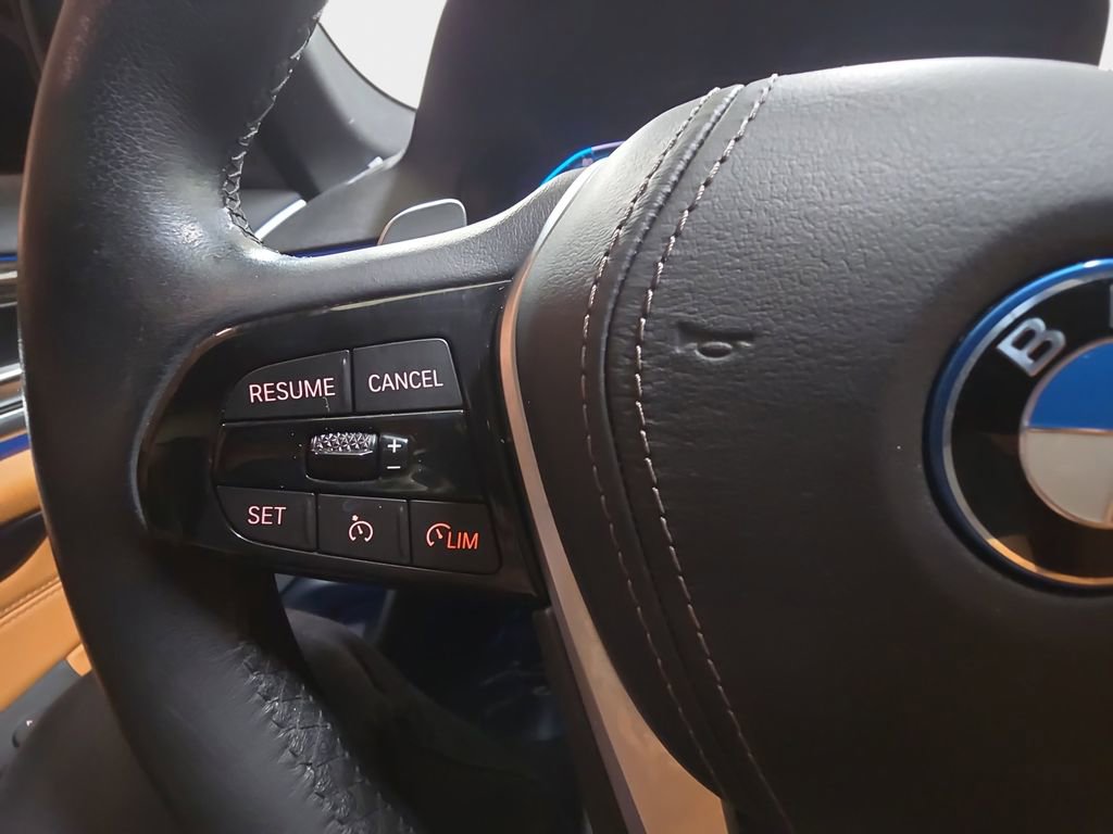 Used 2023 BMW 530e w/ Convenience Package image 19