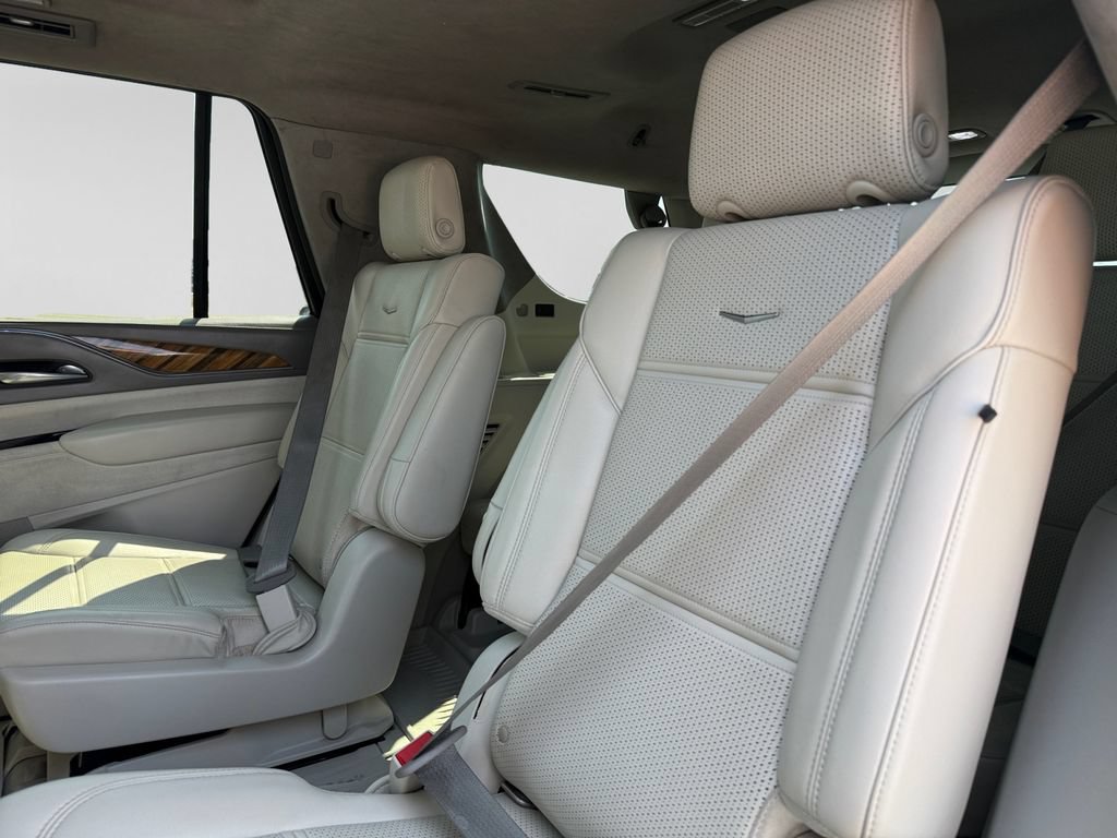 Used 2021 Cadillac Escalade Sport Platinum w/ LPO, ONYX Package AWD/4WD image 39