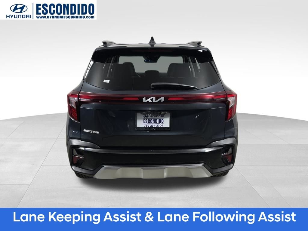 Used 2025 Kia Seltos S image 5