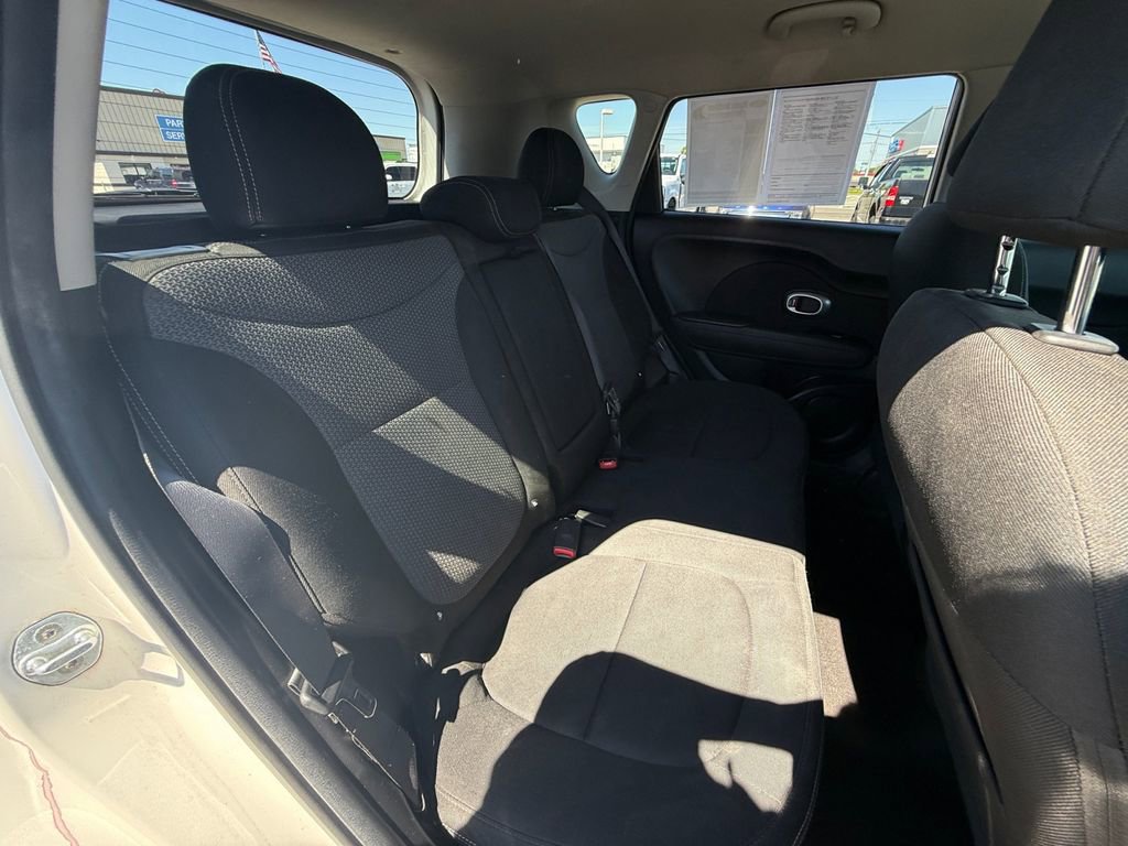 Used 2019 Kia Soul + FWD image 29