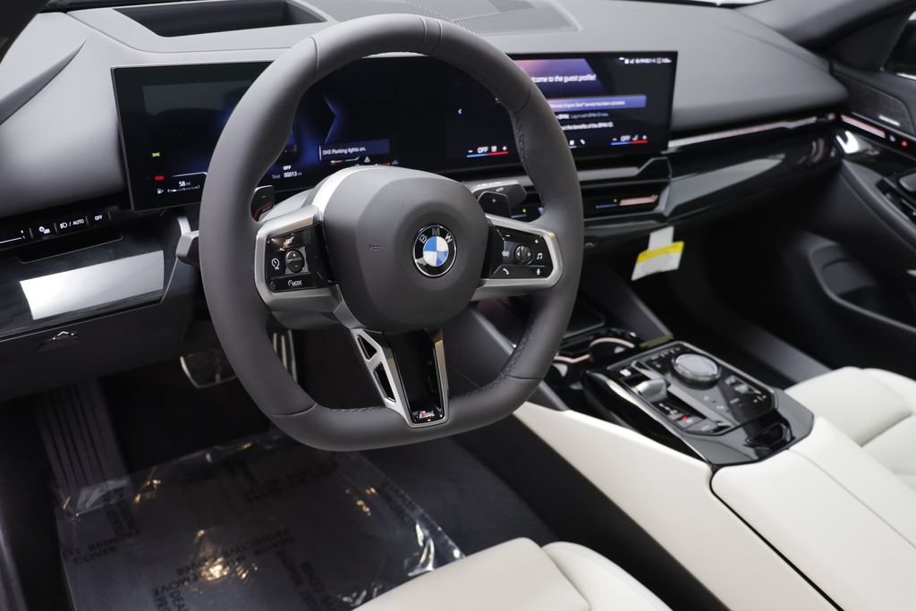 New 2026 BMW 530i xDrive w/ M Sport Package AWD/4WD image 7