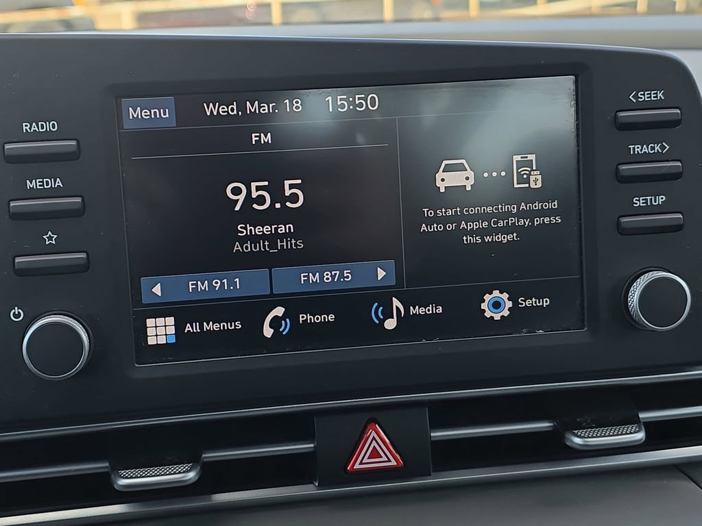 Certified 2024 Hyundai Elantra SE image 20