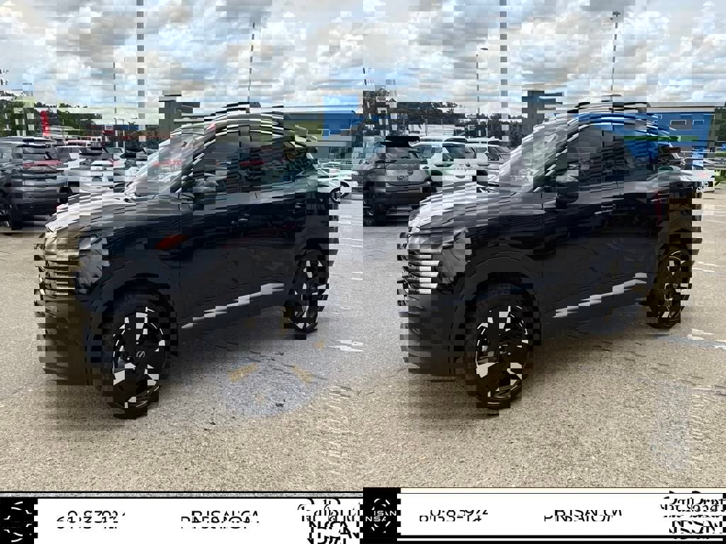 New 2025 Nissan Kicks SR image 13