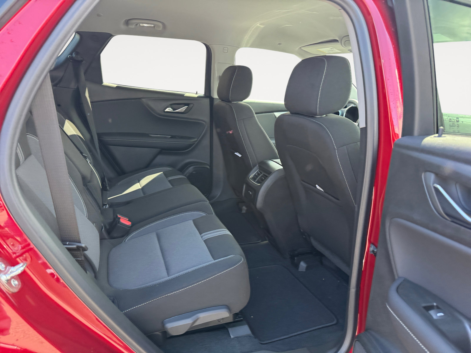 New 2026 Chevrolet Blazer LT w/ Midnight/Sport Edition FWD image 18