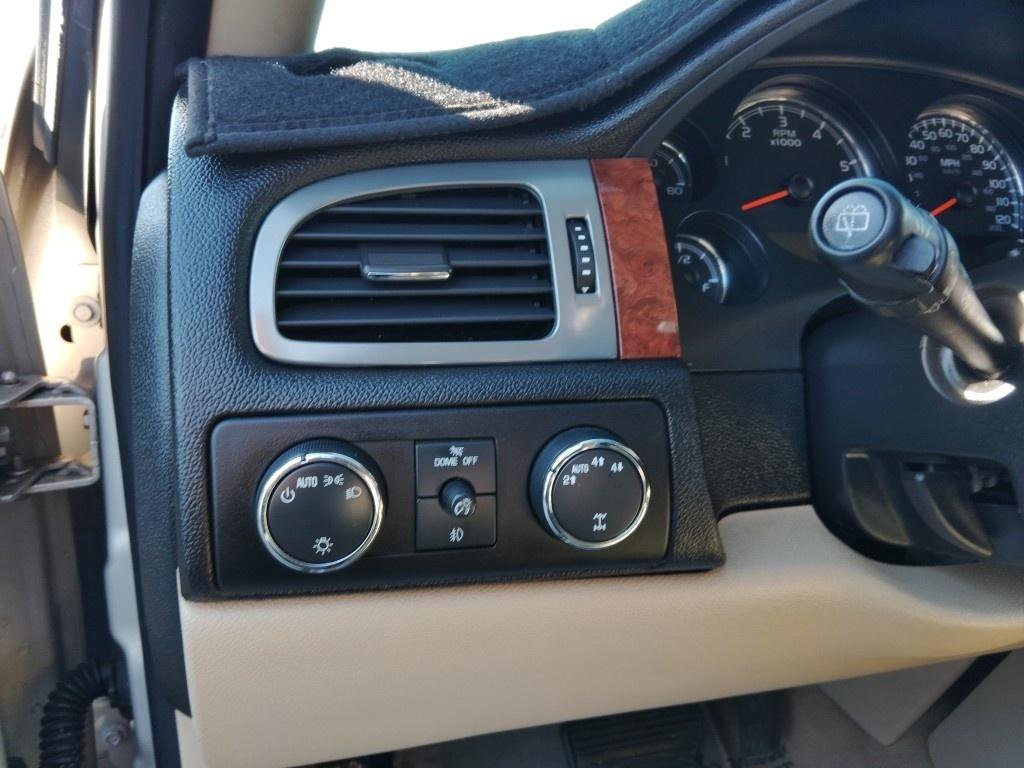 Used 2008 Chevrolet Tahoe LT image 16