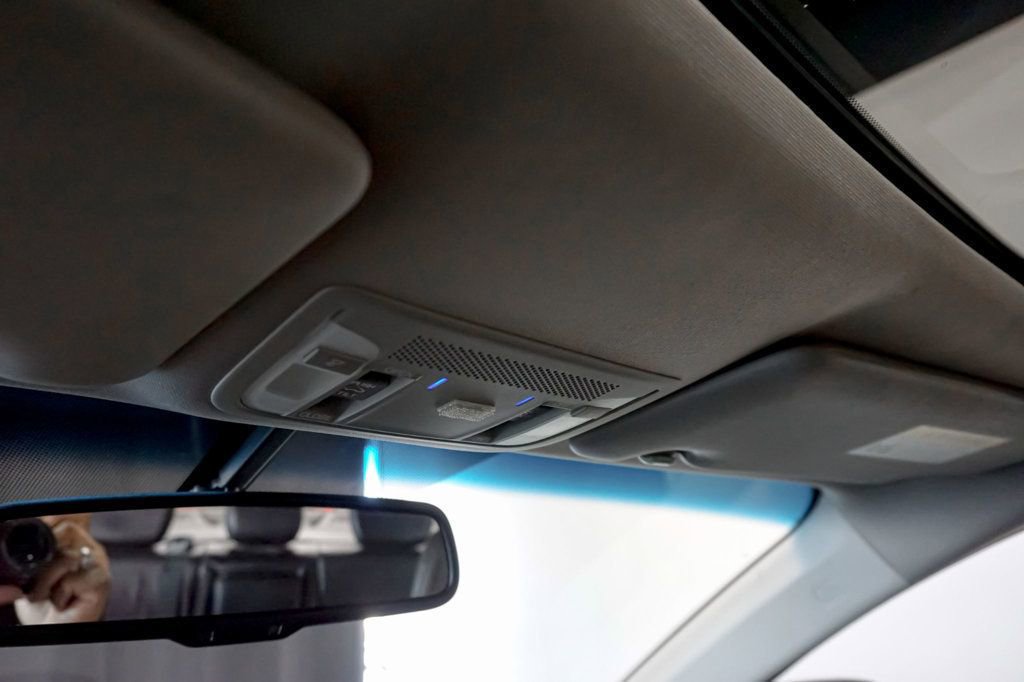 Used 2014 Acura ILX w/ Premium Package image 25