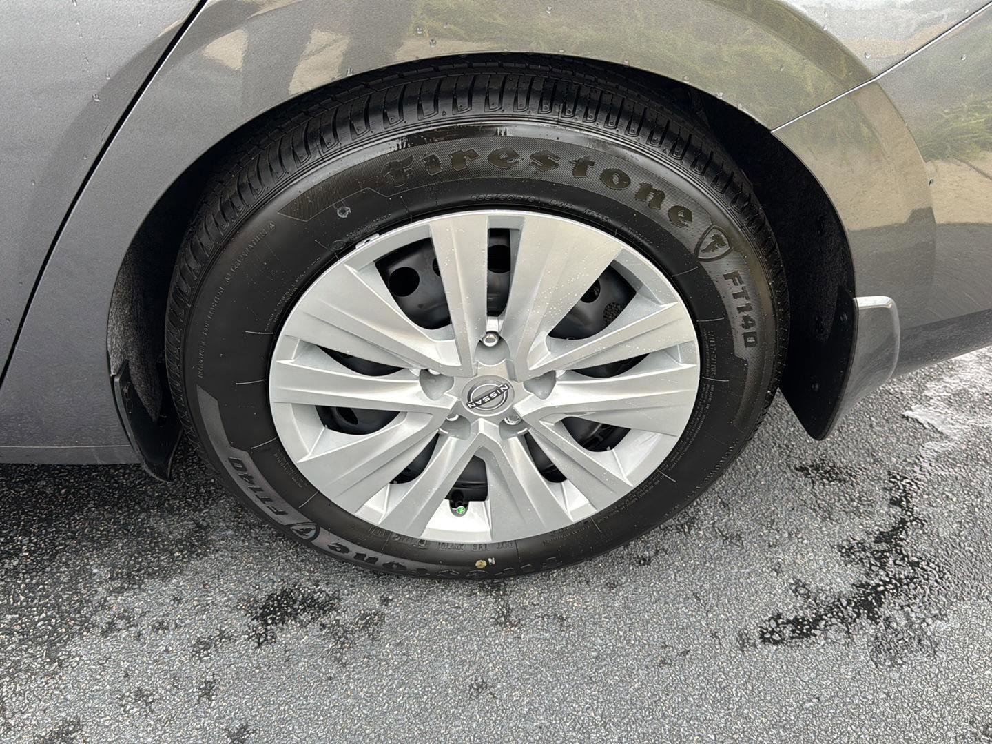 Used 2025 Nissan Sentra S image 30