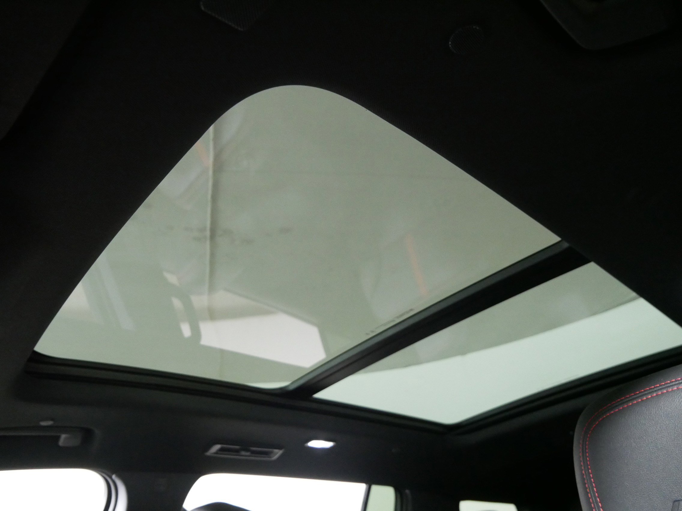 Used 2024 Chevrolet Traverse RS w/ LPO, Floor Liner Package image 29